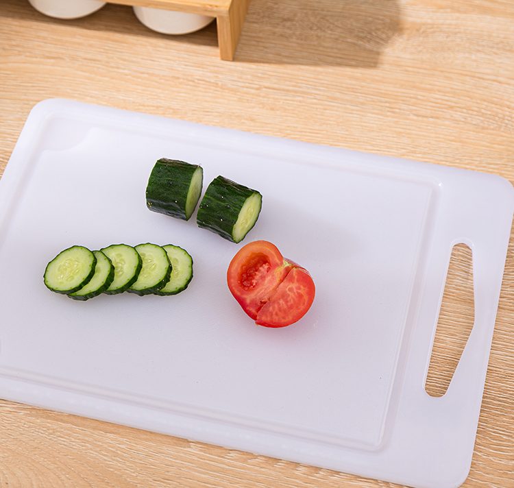 Kitchen Non-Toxic and Tasteless Colorful PE Chopping Board Plastic Cutting  Board - China Chopping Board and Cutting Board price